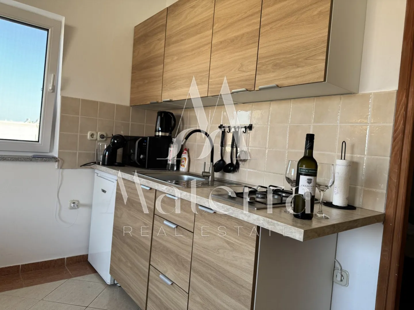 vodice - 1-sobni stan, 700 m od mora - slika 3