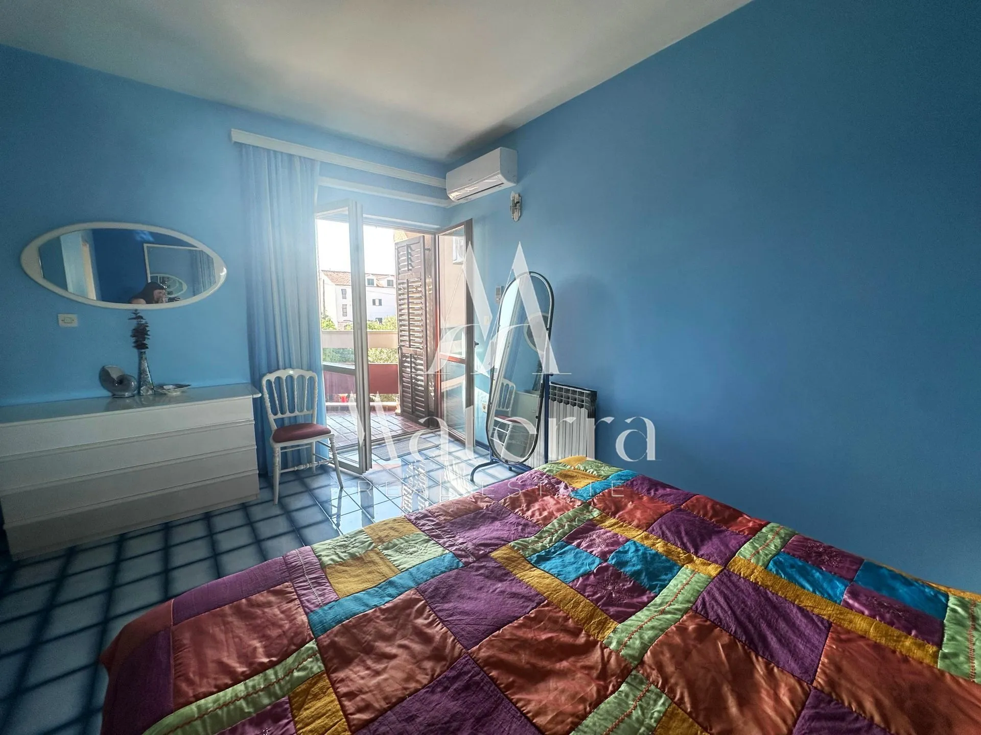 brodarica – kuća 250 m od mora, površina = 454 m² - slika 23