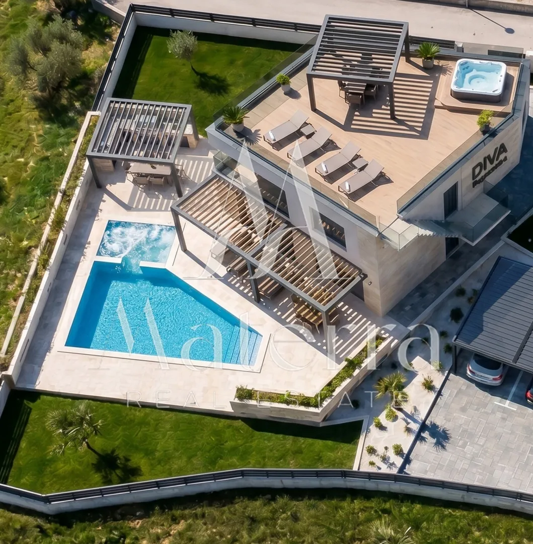 rogoznica - vila sa bazenom, novogradnja - slika 6