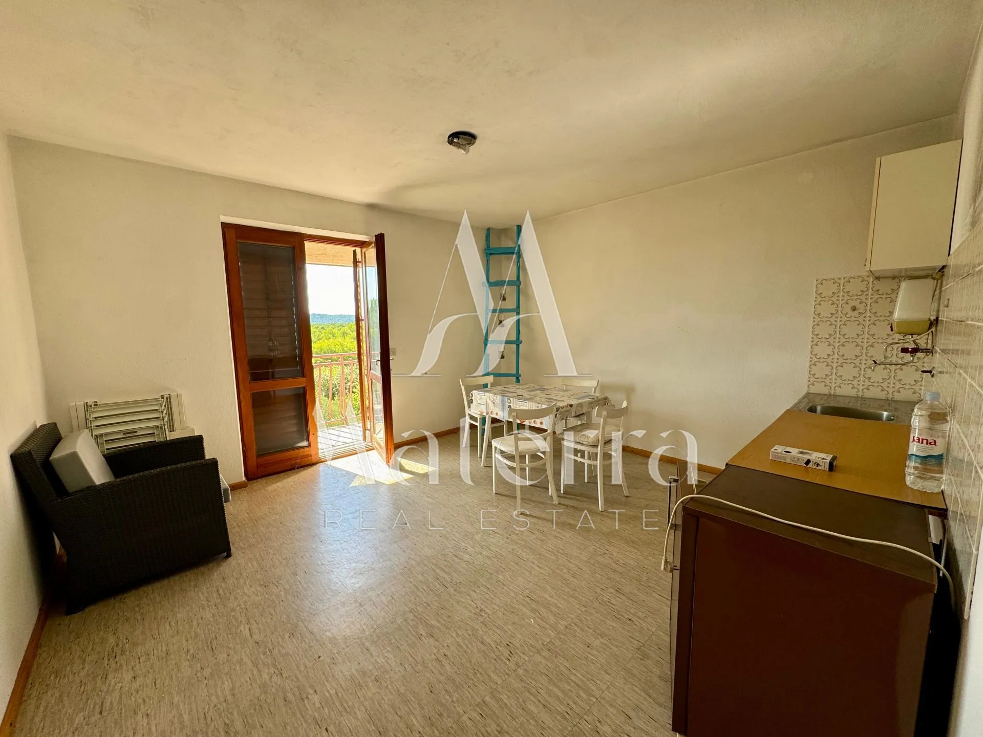podsolarsko - višestambena kuća p=405 m², parcela=1649 m² - slika 24