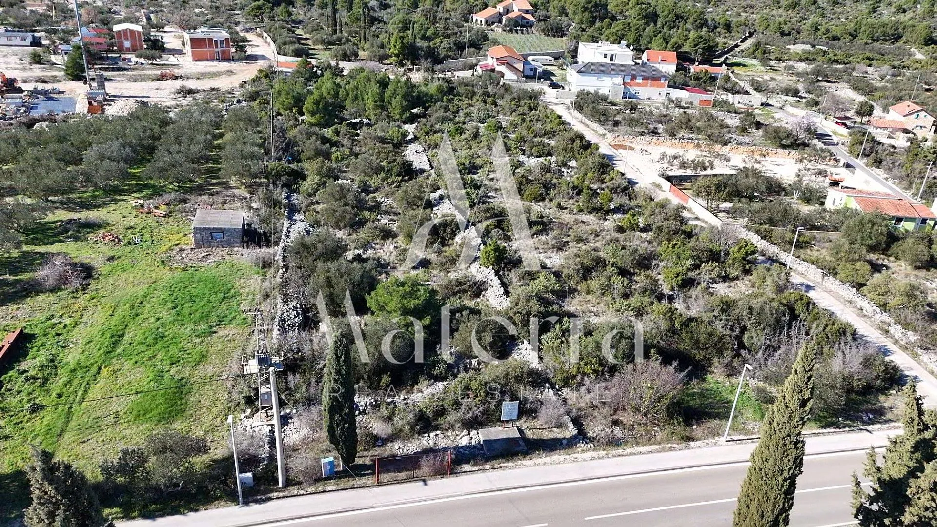pirovac - građevinsko zemljište, p = 3400 m2 - slika 2