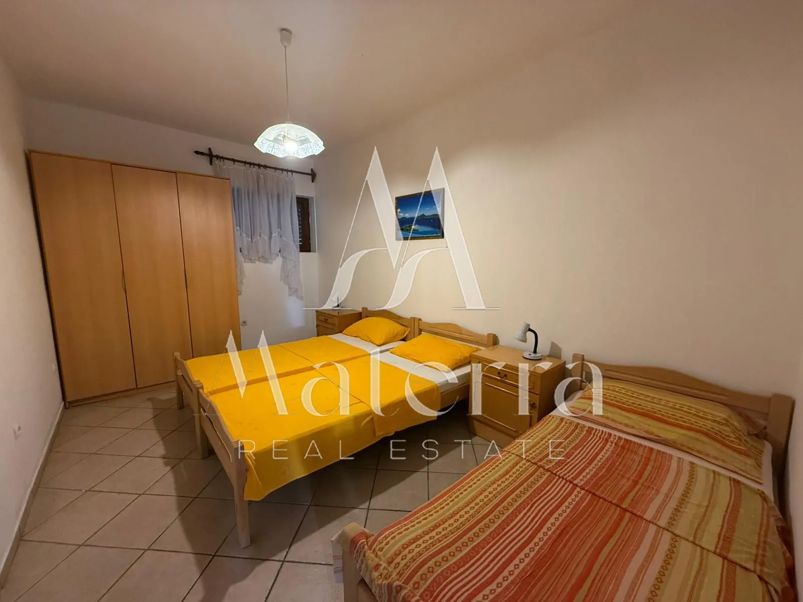 vodice - dva stana u prizemlju p = 106.92 m2 - slika 9