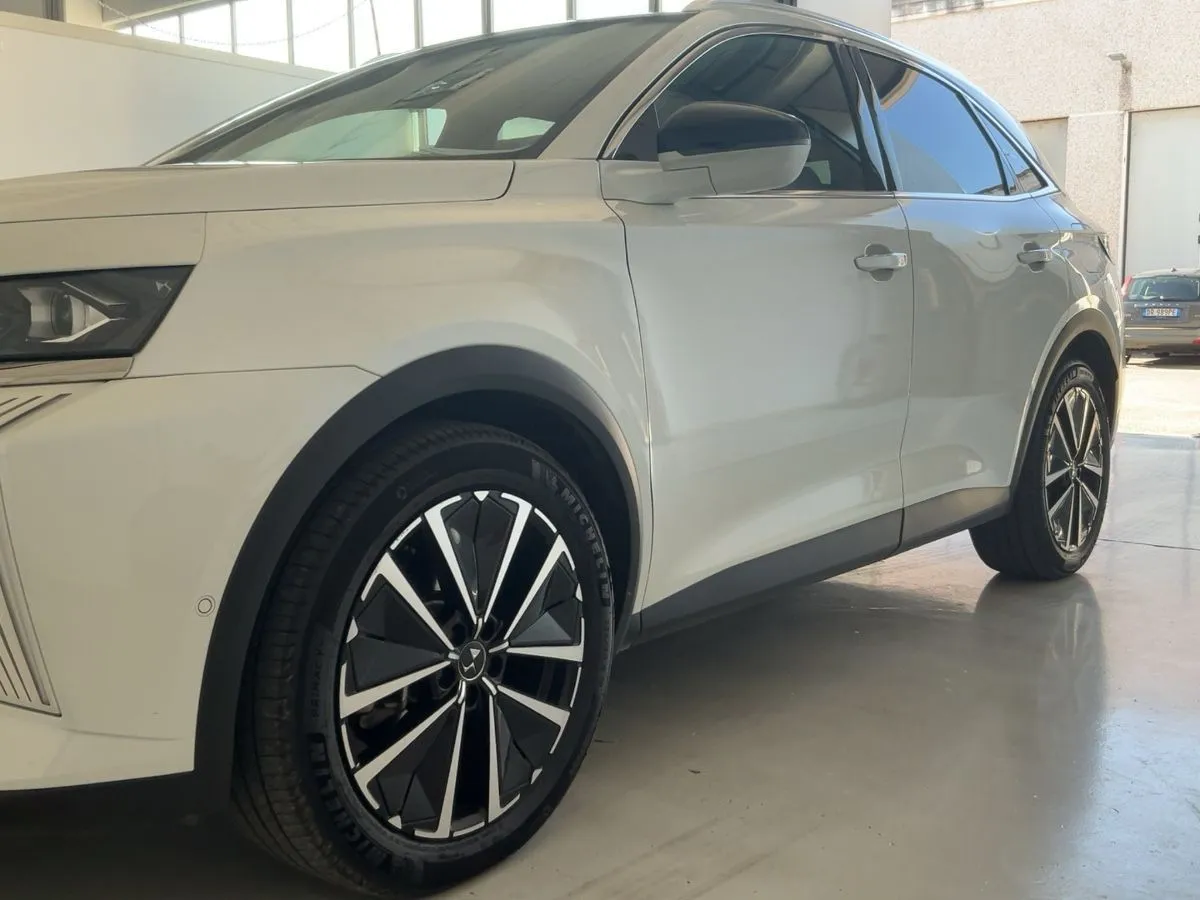 ds7 crossback, e-tense 225,rivoli, plug-in hybrid, redizajn, u dolasku - slika 2