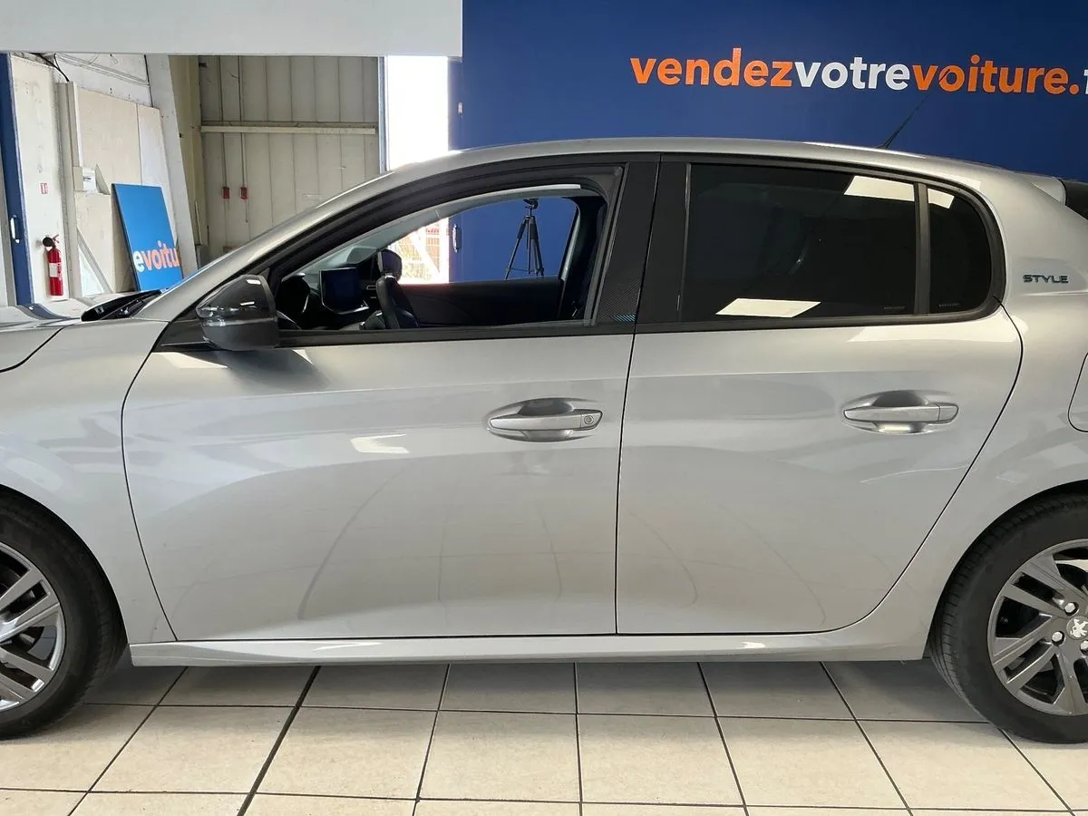 peugeot 208, 1,2 puretech, style, ekstra stanje, u dolasku - slika 4