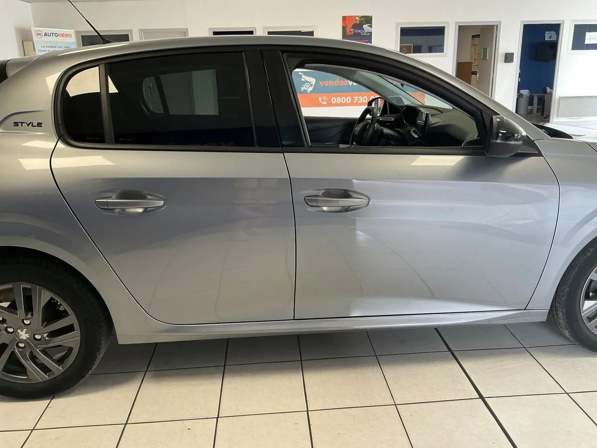 peugeot 208, 1,2 puretech, style, ekstra stanje, u dolasku - slika 14