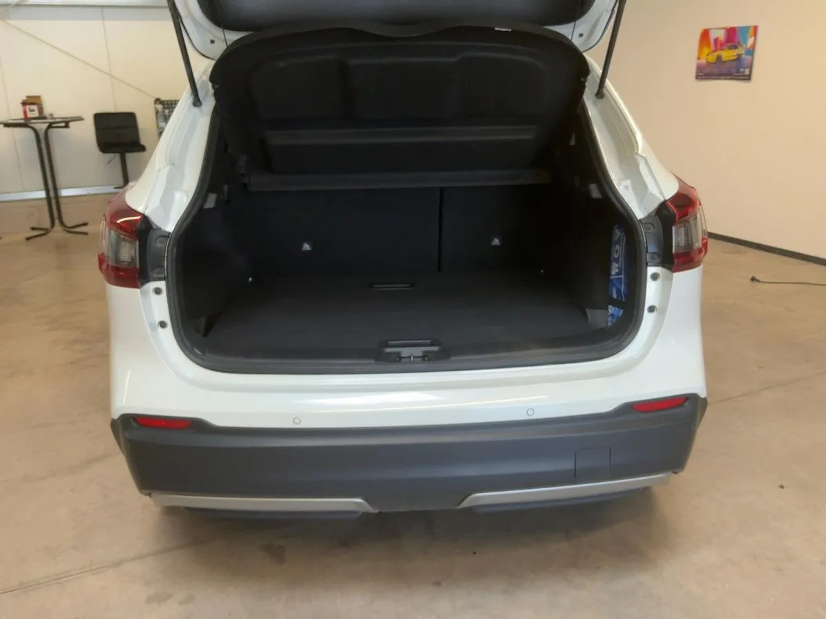 nissan qashqai 1,3 dig-t, tekna, automatik,panorama, ekstra, u dolasku - slika 15