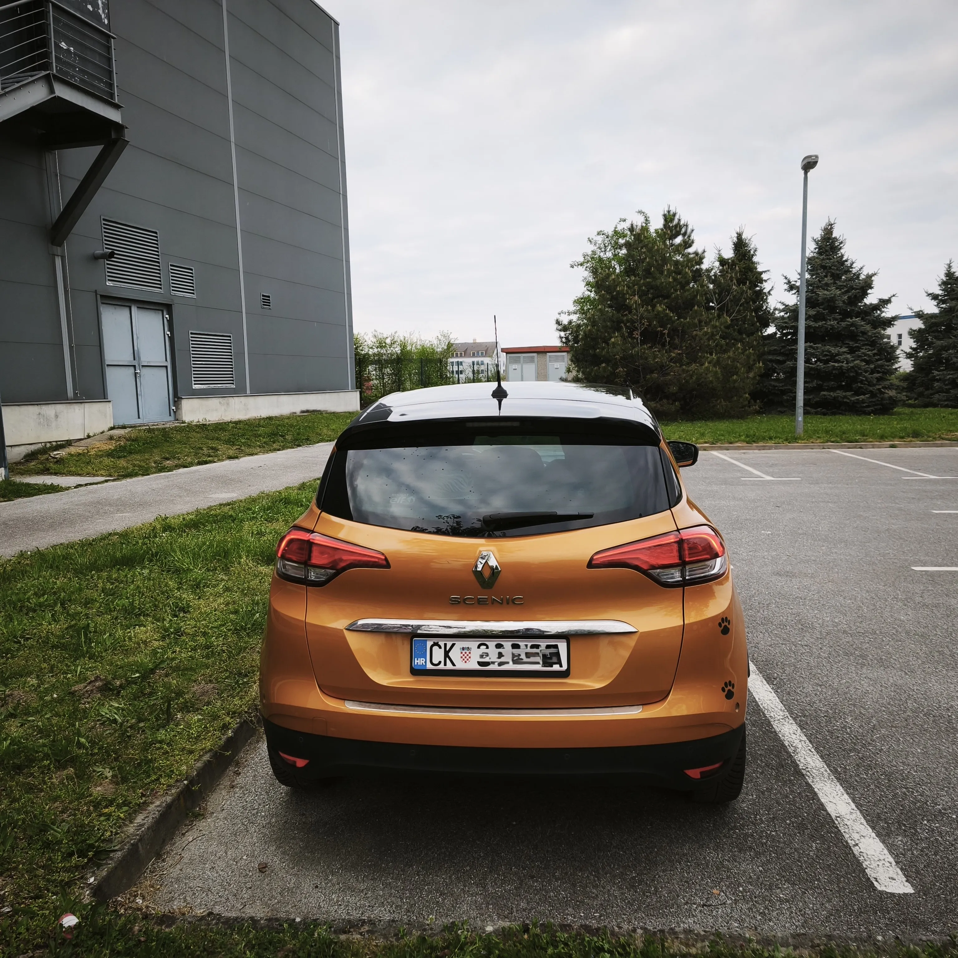 renault scenic iv bose energy dci 110 - slika 16