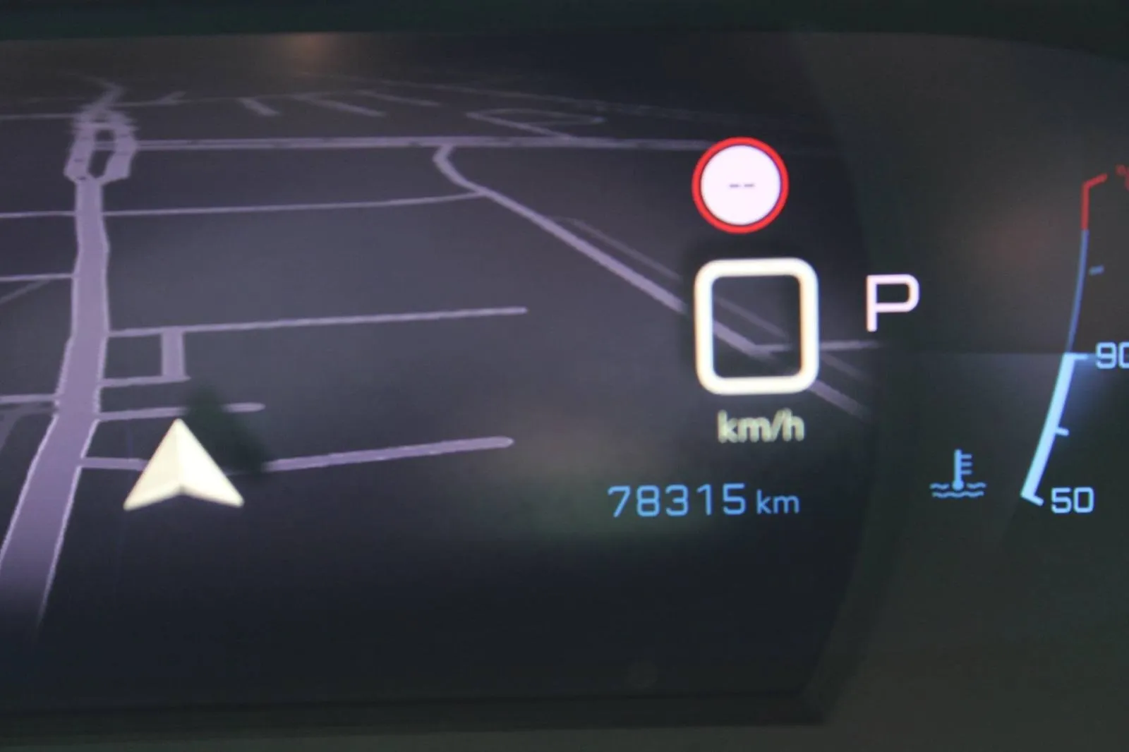 peugeot 208 1.2 130ks gt line automatik *panorama,led,kamera* - slika 25