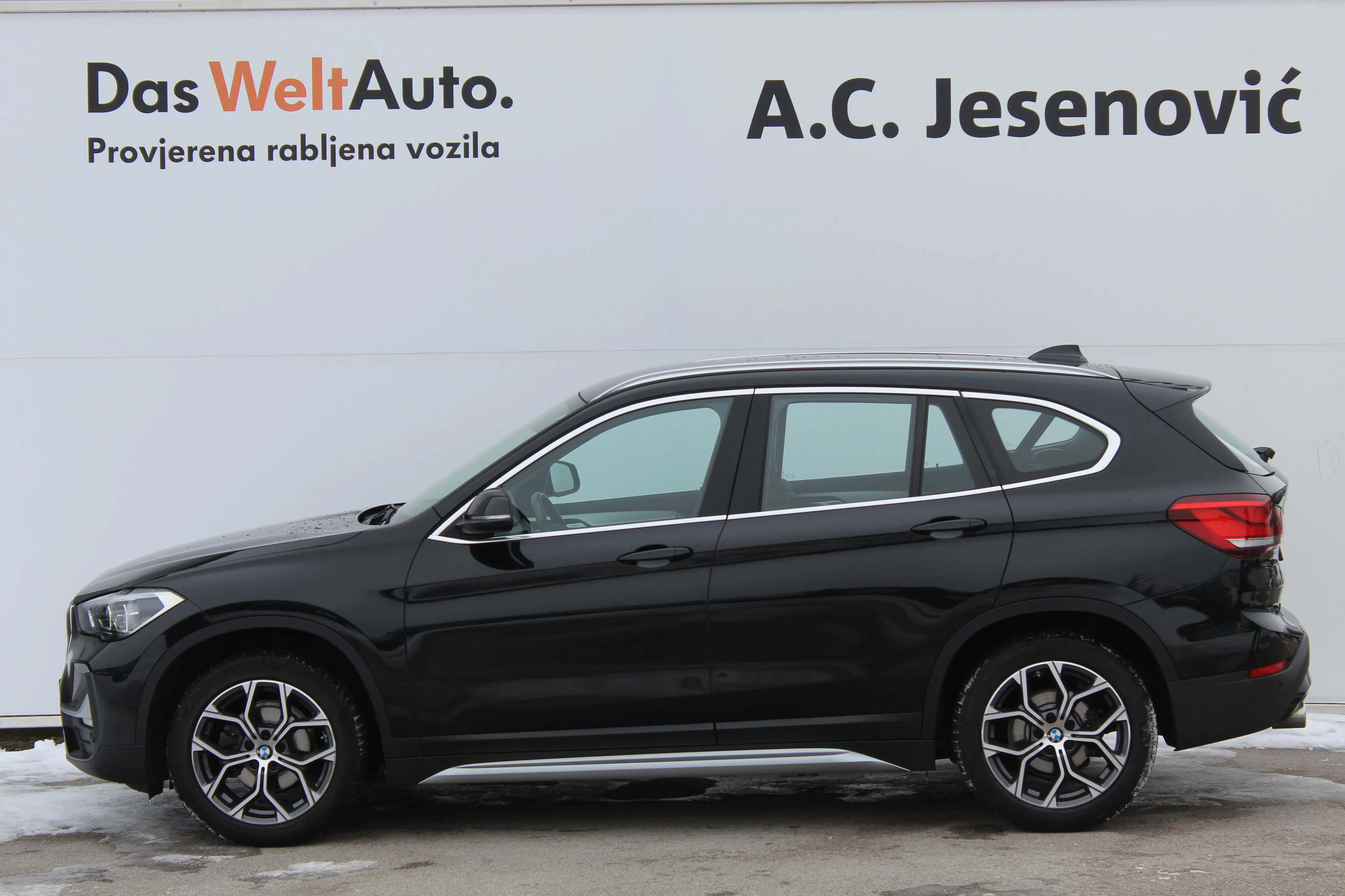 13055 bmw x1 sdrive16d xline - slika 6