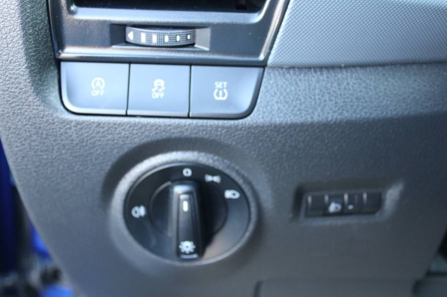škoda fabia combi 1.0 tsi - slika 11