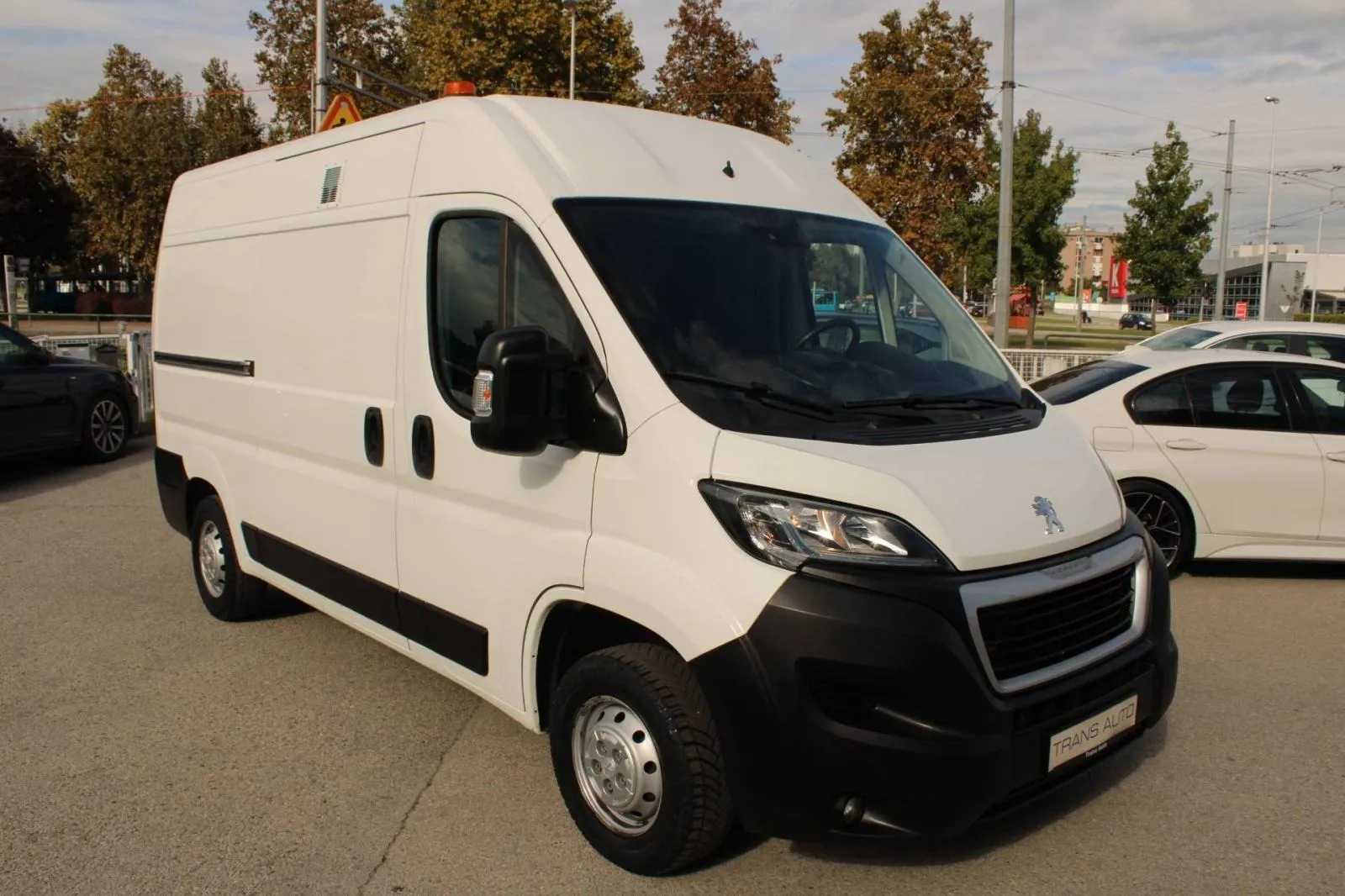 peugeot boxer 2.2 hdi l2h2 *navigacija, kamera*, 2020 god. - slika 3