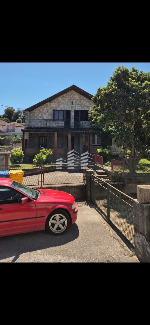 sniženo useljiva kuća na prodaju, staševica, 204m2, okućnica 350m2 - slika 55