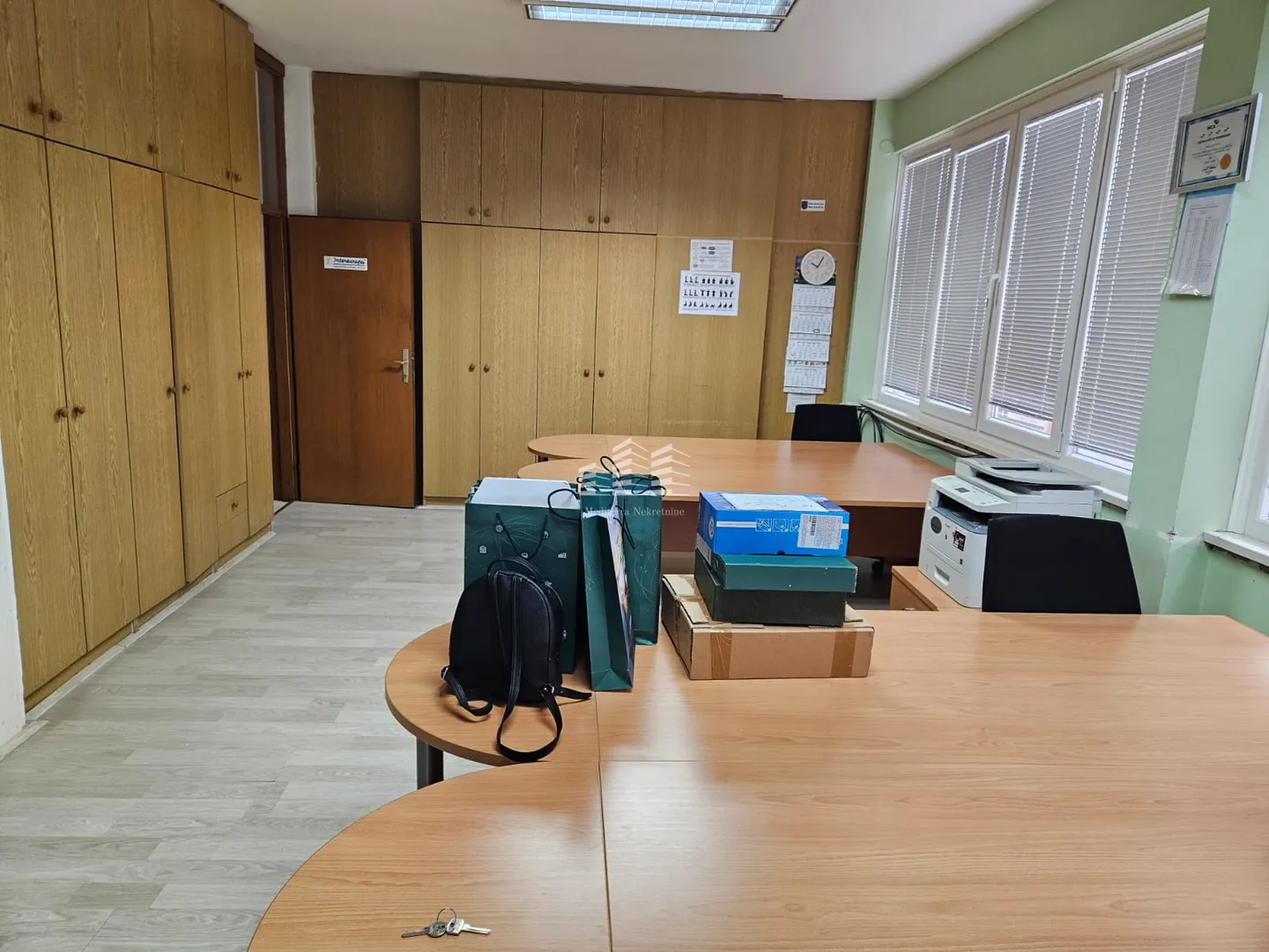 poslovni prostor u pločama - najam 87.66m2 - slika 2