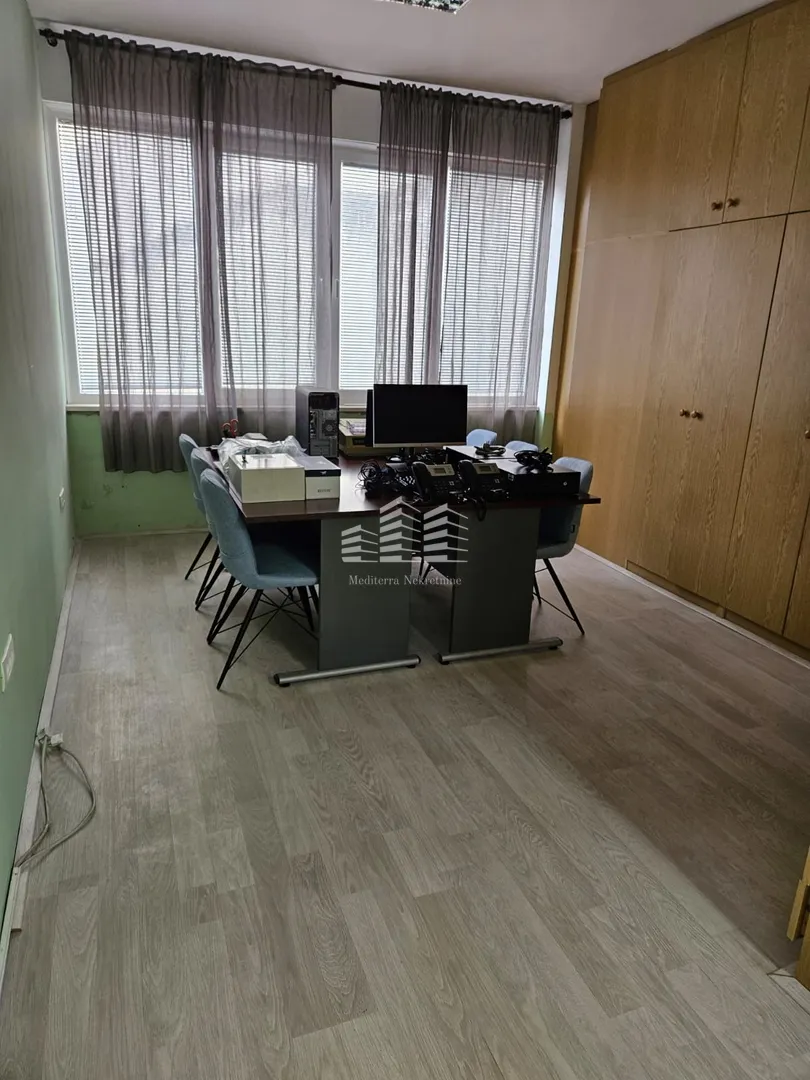 poslovni prostor u pločama - najam 87.66m2 - slika 3
