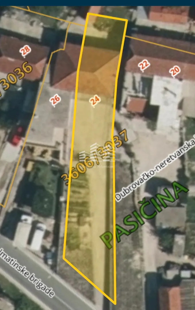 kuća za renoviranje površine 146m2, 450m2 okućnice, staševica - slika 22