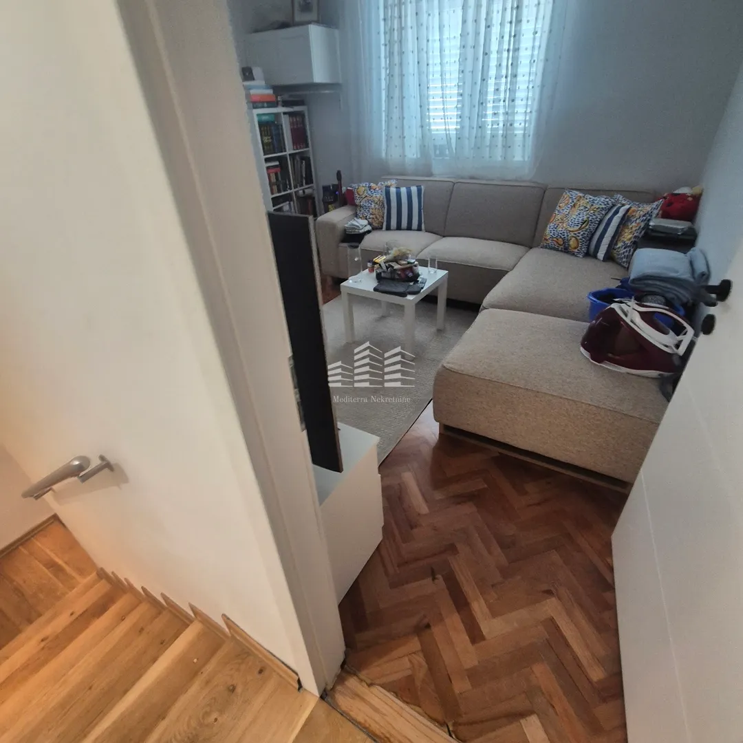 kuća u centru opuzena, parking - slika 18