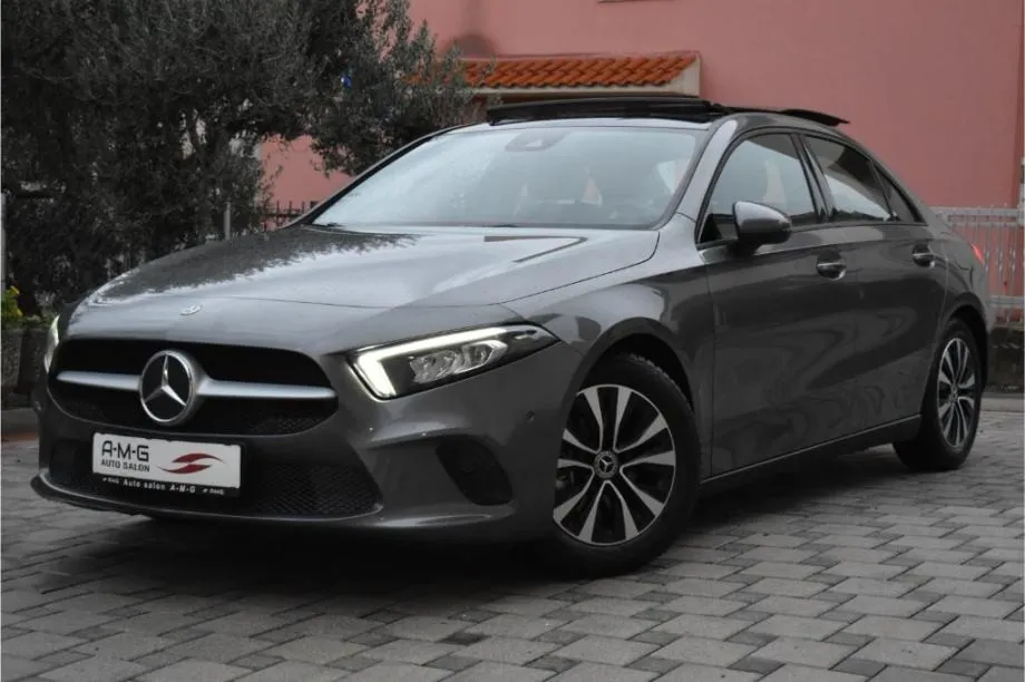 mercedes a klasa limuzina 180d automatik,panorama, widescreen -style - slika 3