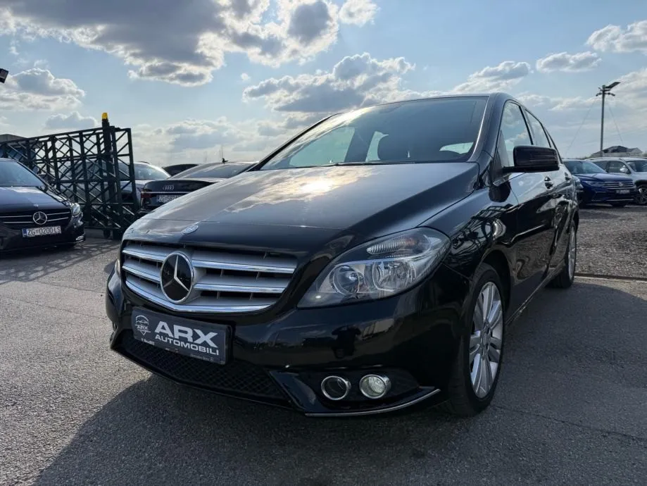 mercedes b180cdi automatik °nije uvoz°prvi vlasnik°reg:12/2026° - slika 3