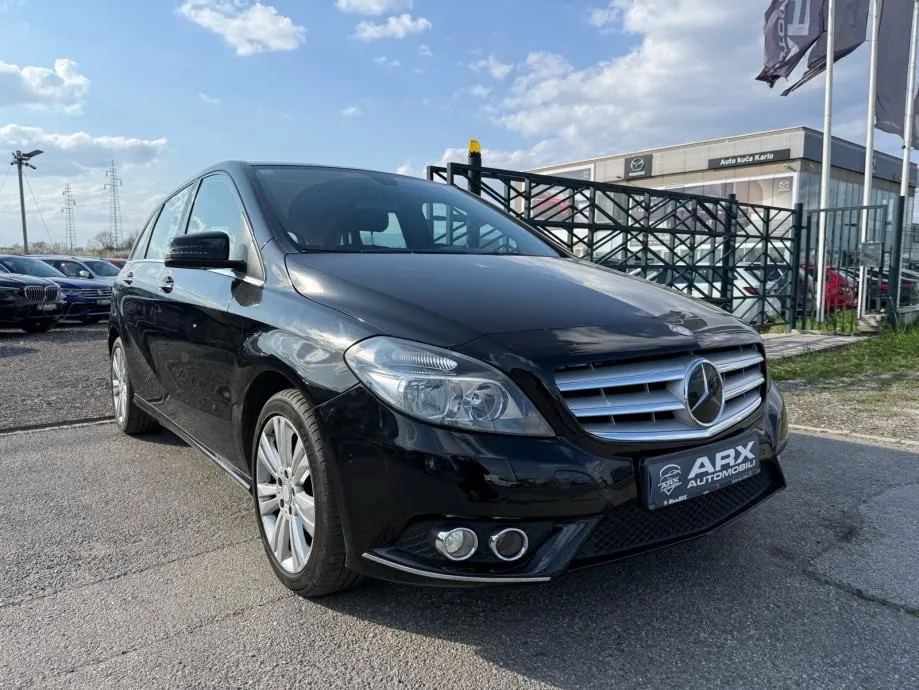 Mercedes B180CDI AUTOMATIK °NIJE UVOZ°PRVI VLASNIK°REG:12/2026° - Sesvete, Zagreb
