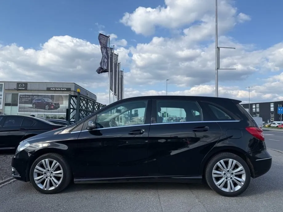 mercedes b180cdi automatik °nije uvoz°prvi vlasnik°reg:12/2026° - slika 4