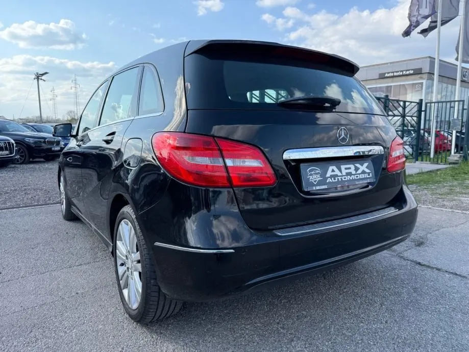 mercedes b180cdi automatik °nije uvoz°prvi vlasnik°reg:12/2026° - slika 8