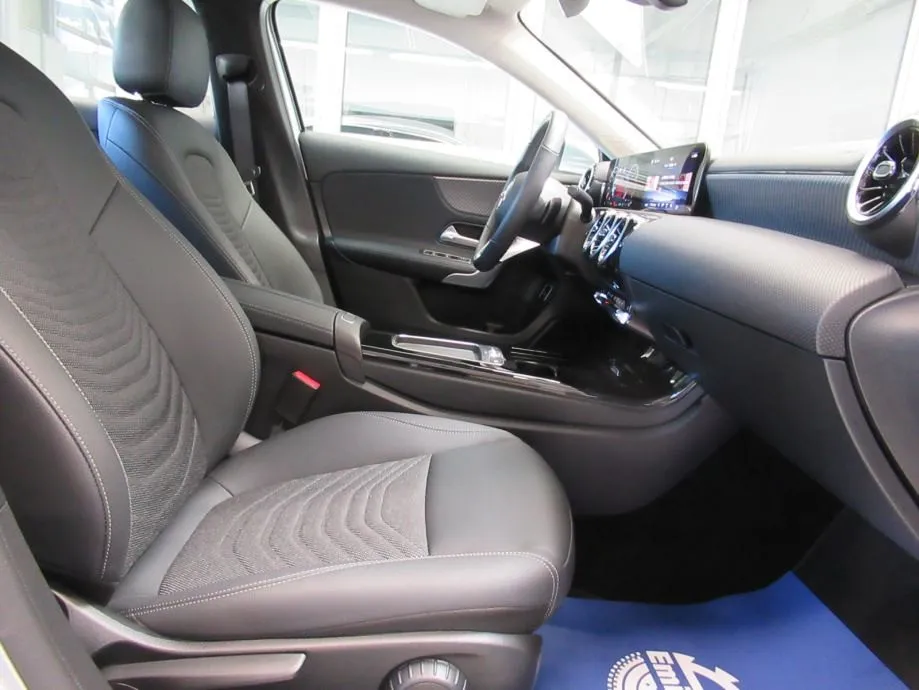mercedes-benz a 180 progressive limuzina - slika 10