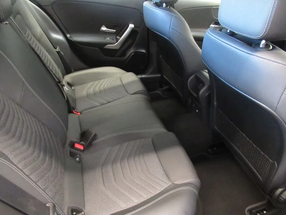 mercedes-benz a 180 progressive limuzina - slika 12