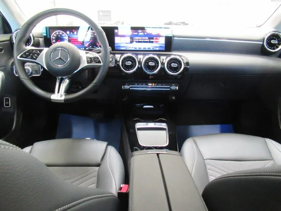 mercedes-benz a 180 progressive limuzina - slika 13