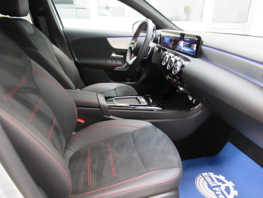 mercedes-benz a 220 d amg limuzina/night/panorama/multibeam/distronic - slika 10