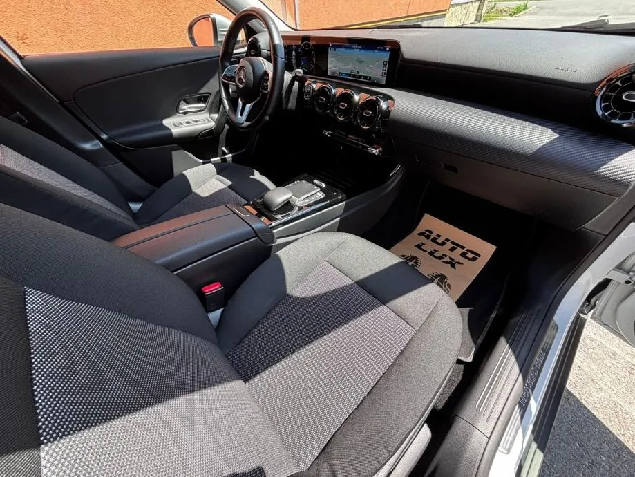 mercedes-benz a-klasa 180 automat •2021•widescreen•kam•leasingbezučešć - slika 11