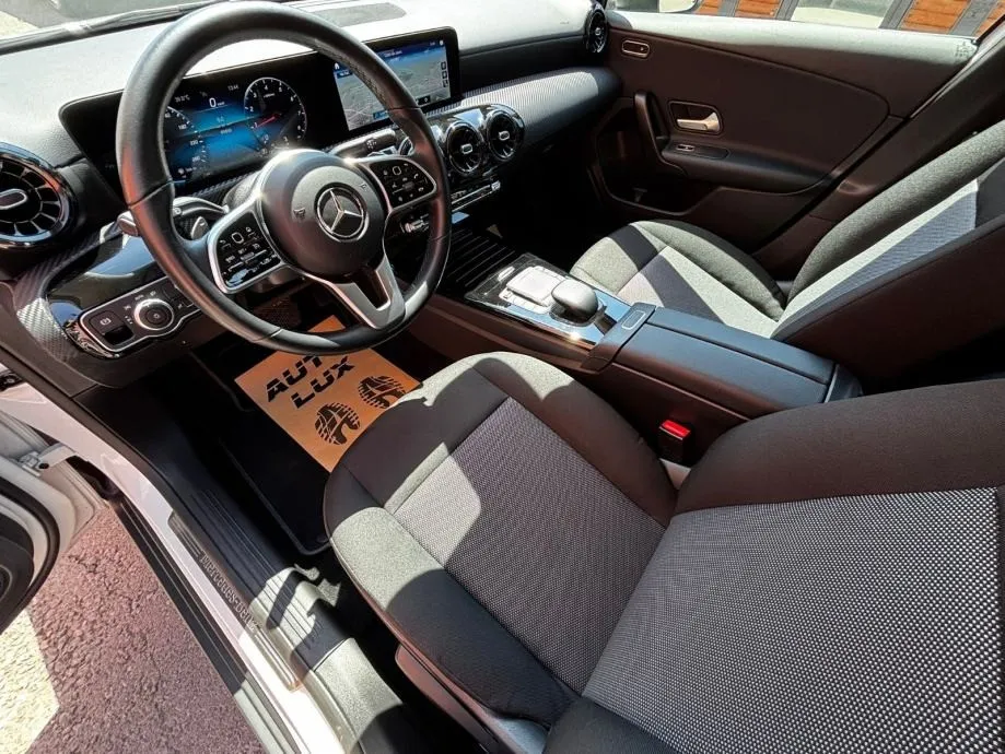 mercedes-benz a-klasa 180 automat •2021•widescreen•kam•leasingbezučešć - slika 7