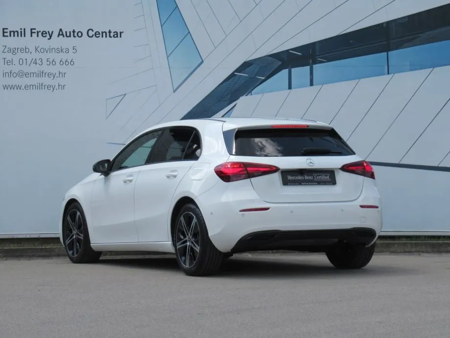 mercedes-benz a-klasa 180 progressive / night paket / 18'' - slika 8