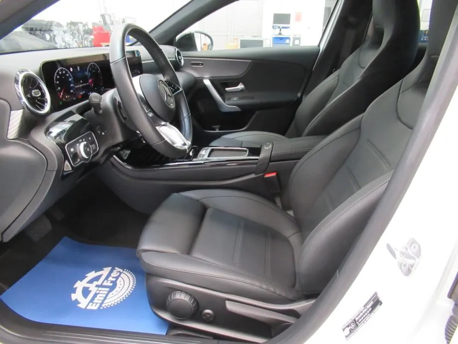 mercedes-benz a-klasa 180 progressive / night paket / 18'' - slika 15