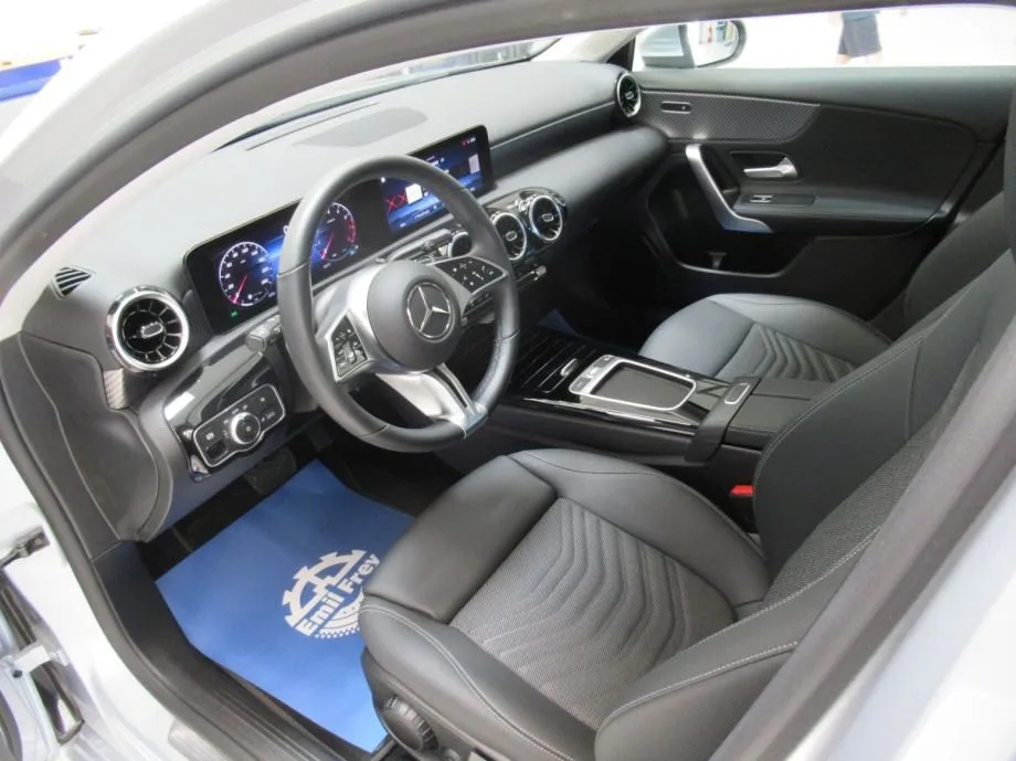 mercedes-benz a-klasa 180 progressive - slika 14