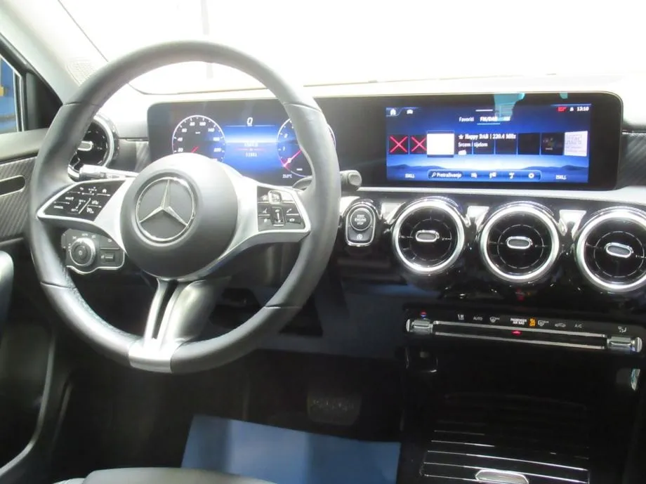 mercedes-benz a-klasa 180 progressive - slika 5