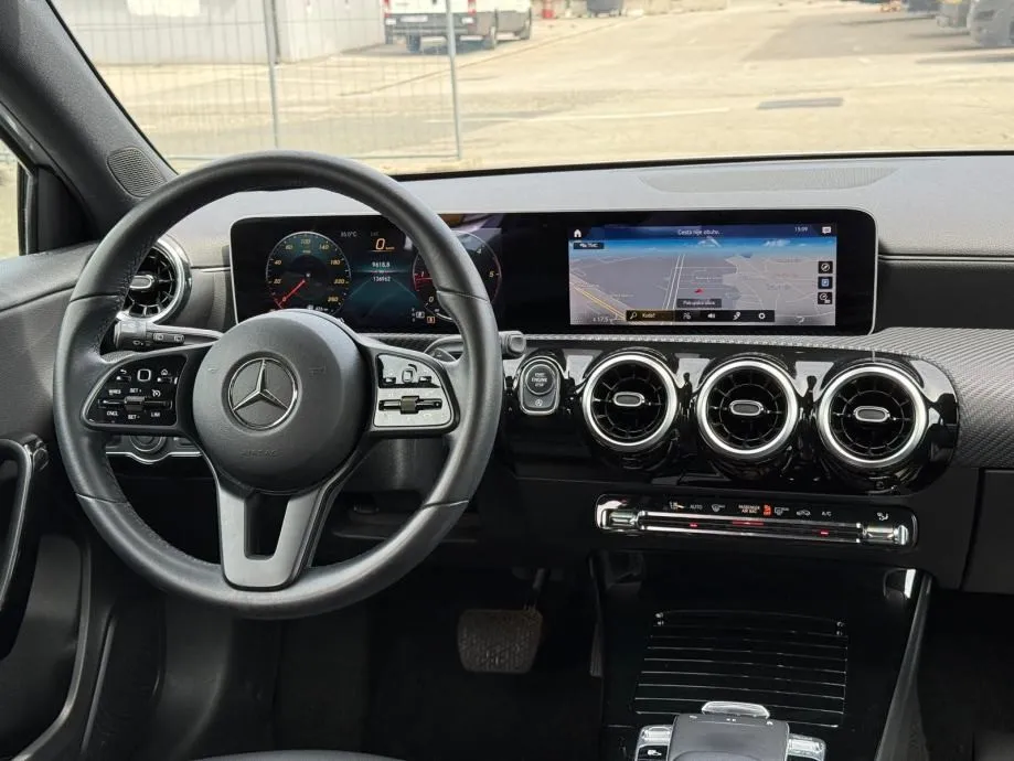 mercedes-benz | a180d | automatik | servisna | virtual cockpit | - slika 14