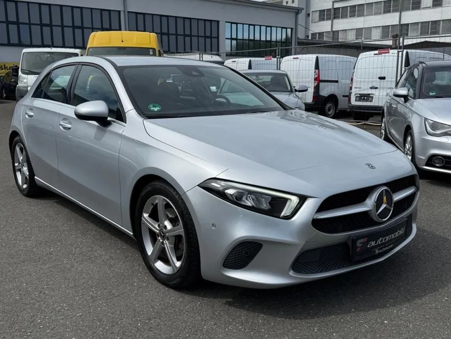 mercedes-benz | a180d | automatik | servisna | virtual cockpit | - slika 7
