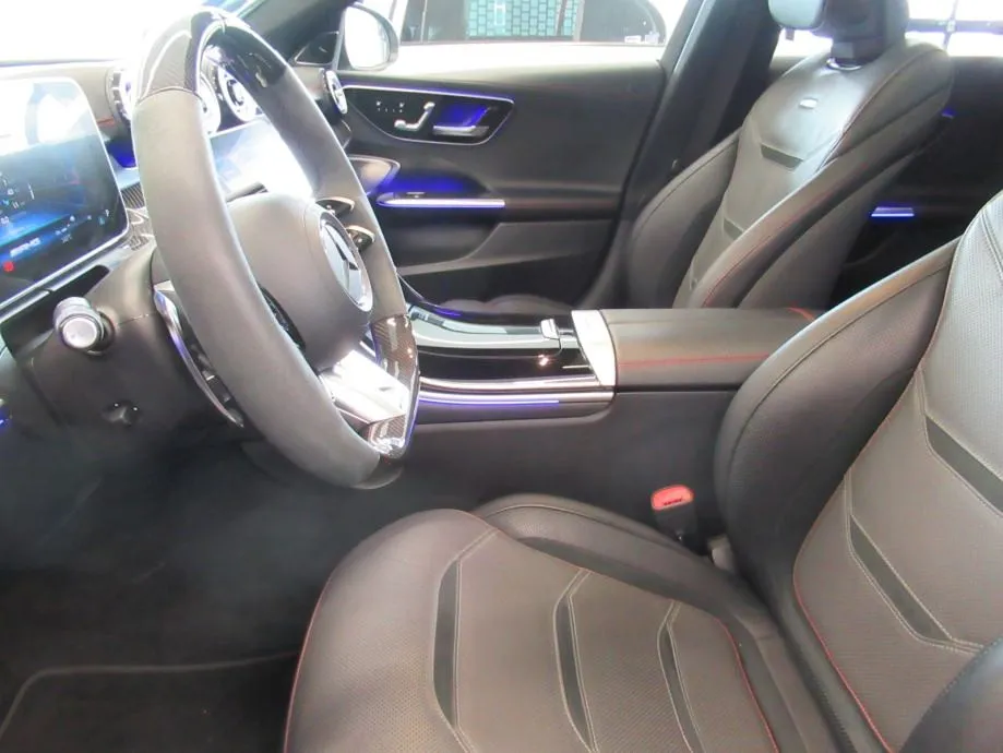 c-klasa mercedes-amg c 63 s e performance - slika 19