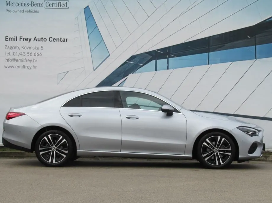 mercedes-benz cla 180 progressive - slika 4