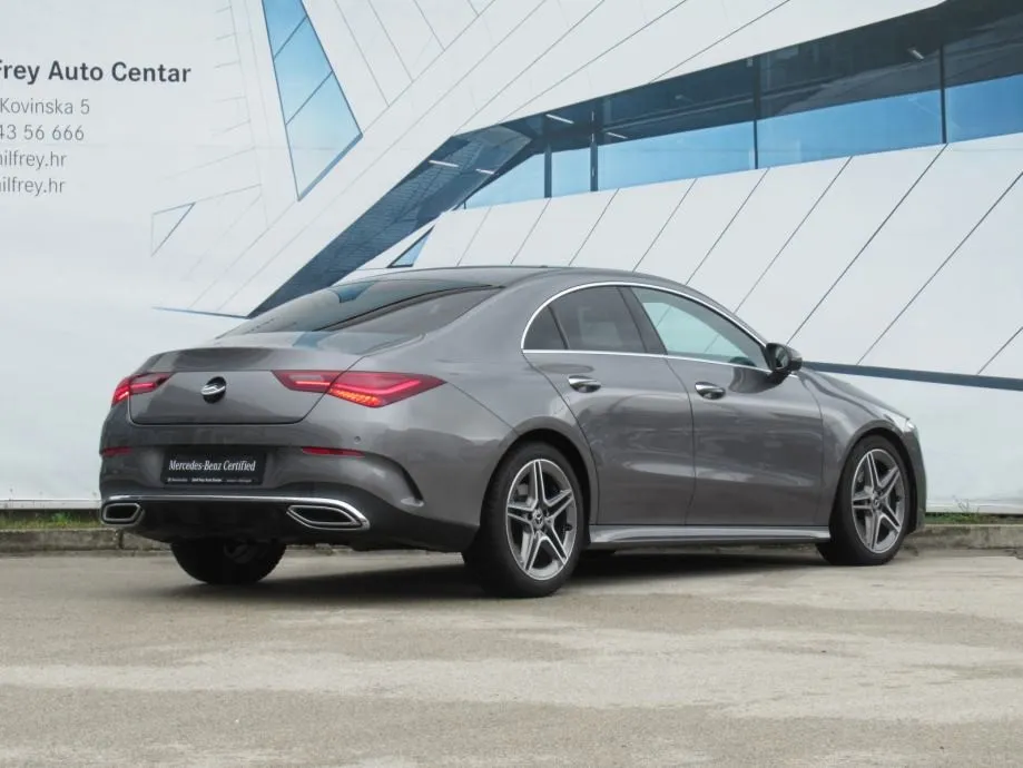mercedes-benz cla 200 d amg line - slika 12