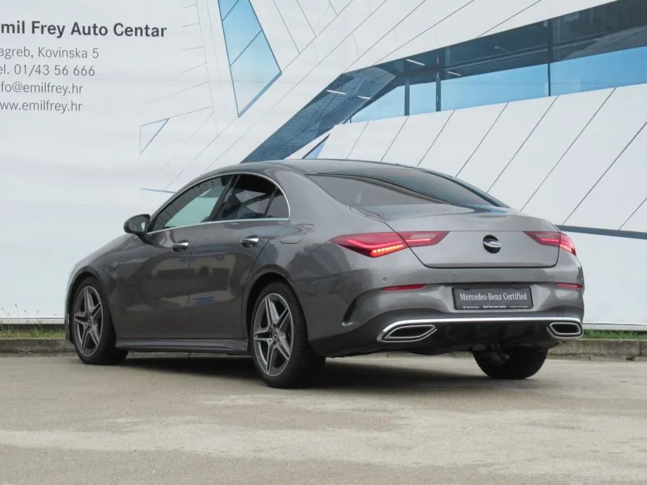 mercedes-benz cla 200 d amg line - slika 18