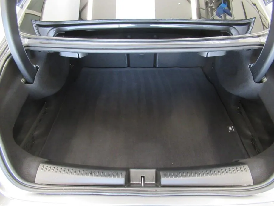 mercedes-benz cla 200 d amg line - slika 6