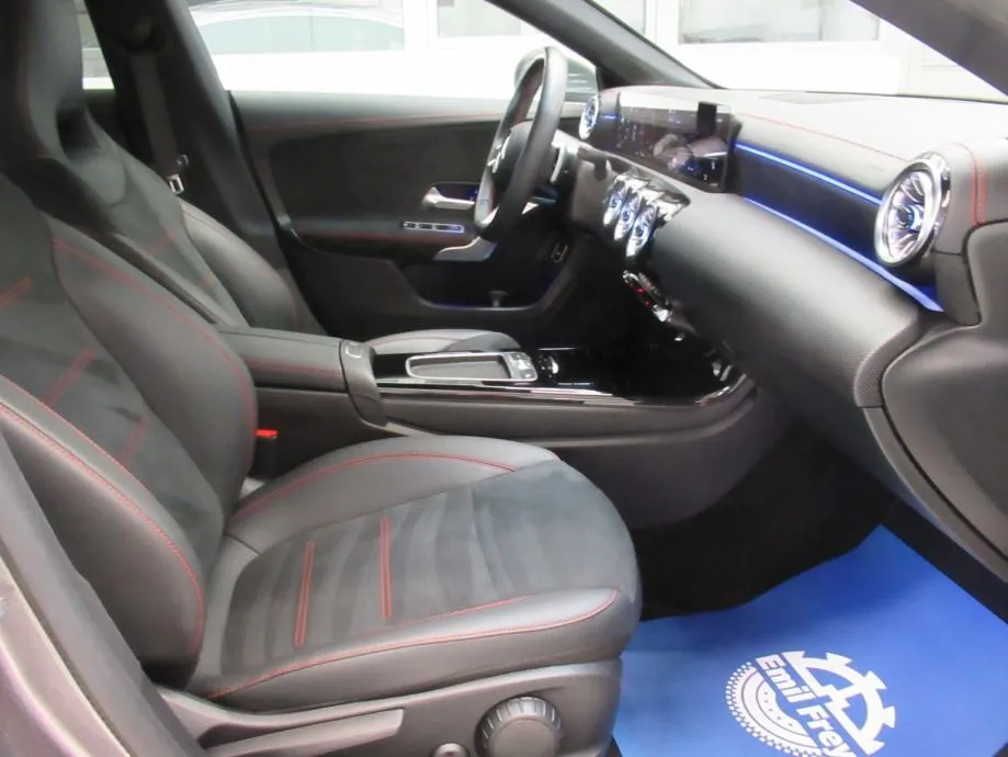 mercedes-benz cla 200 d amg line - slika 16