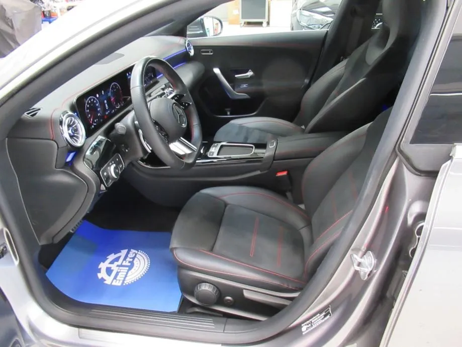 mercedes-benz cla 200 d amg line - slika 10