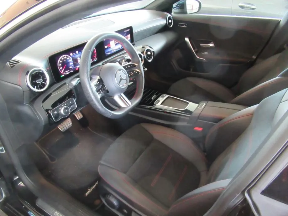 mercedes-benz cla klasa 200 d amg line - slika 14