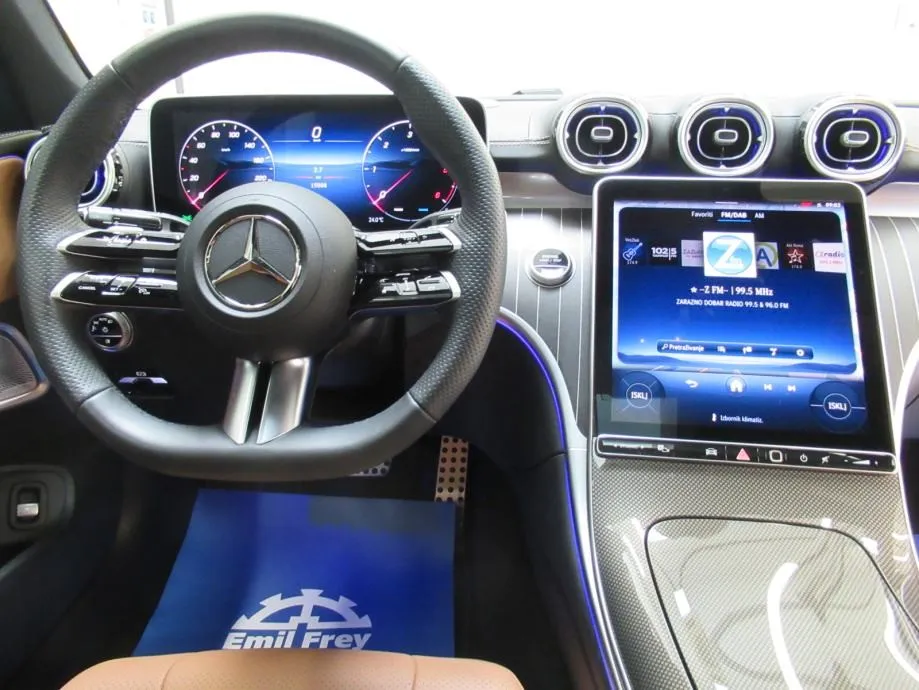 mercedes-benz cle 220 d coupe amg line premium plus - slika 13