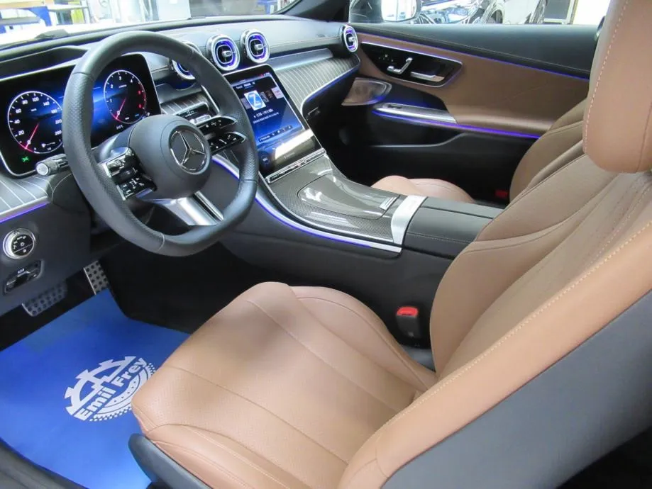mercedes-benz cle 220 d coupe amg line premium plus - slika 16