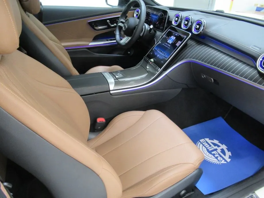 mercedes-benz cle 220 d coupe amg line premium plus - slika 9