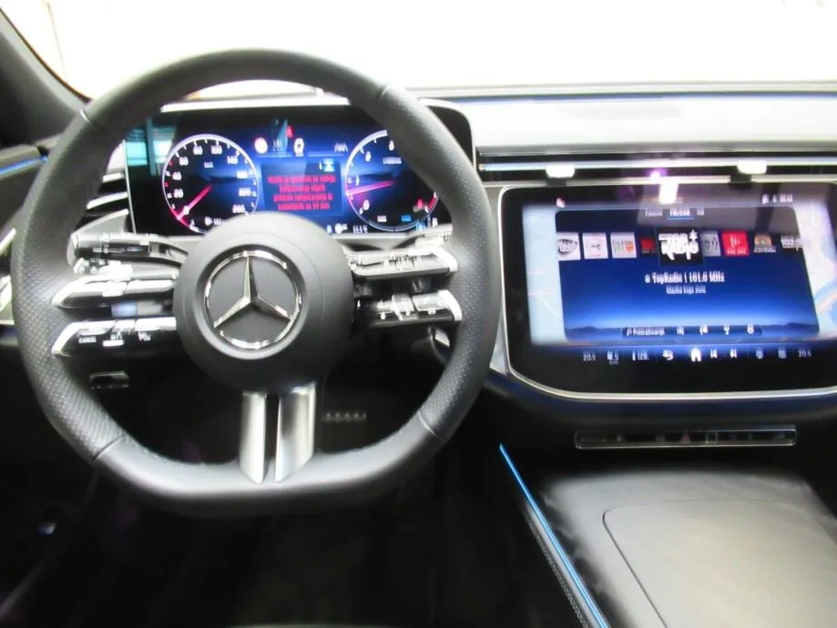 mercedes-benz e 220 d amg line/digital/memory/distronic/night/360° - slika 14
