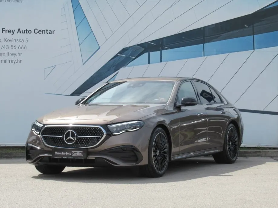 mercedes-benz e 300 e amg line/digital/distronic/memory/night/360°/20" - slika 9